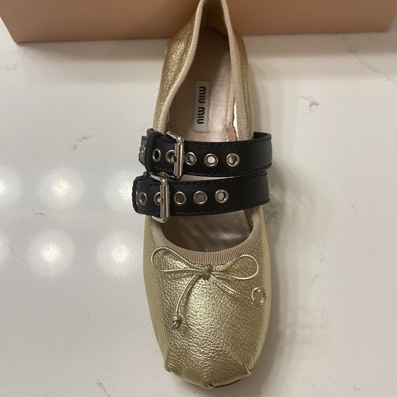 RARE Miu Miu ballet flat. Worn just a handful of times, still in box. - Picture 8 of 11